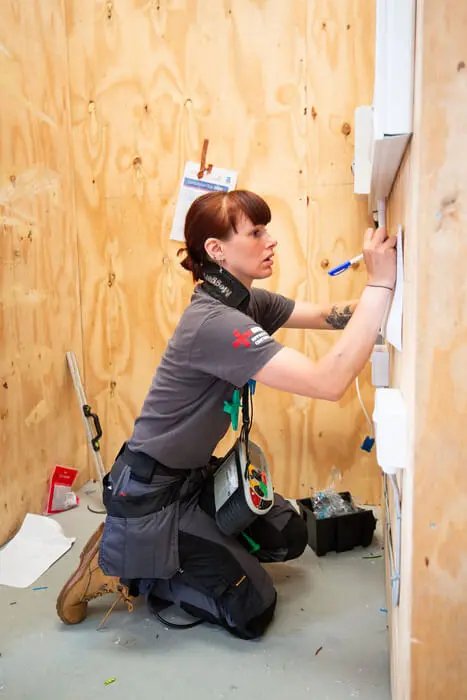 How do I apply for an electrical apprenticeship? 